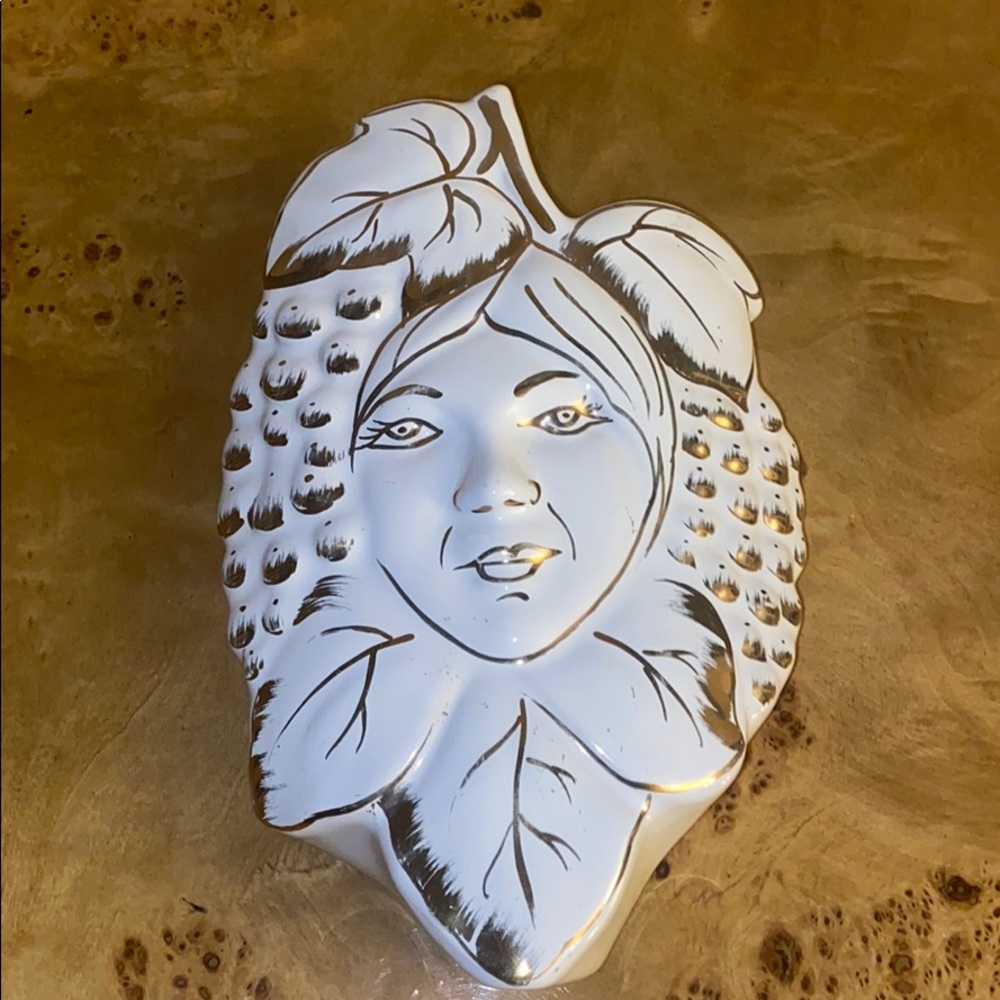 Wall Vase Woman Face Figurine